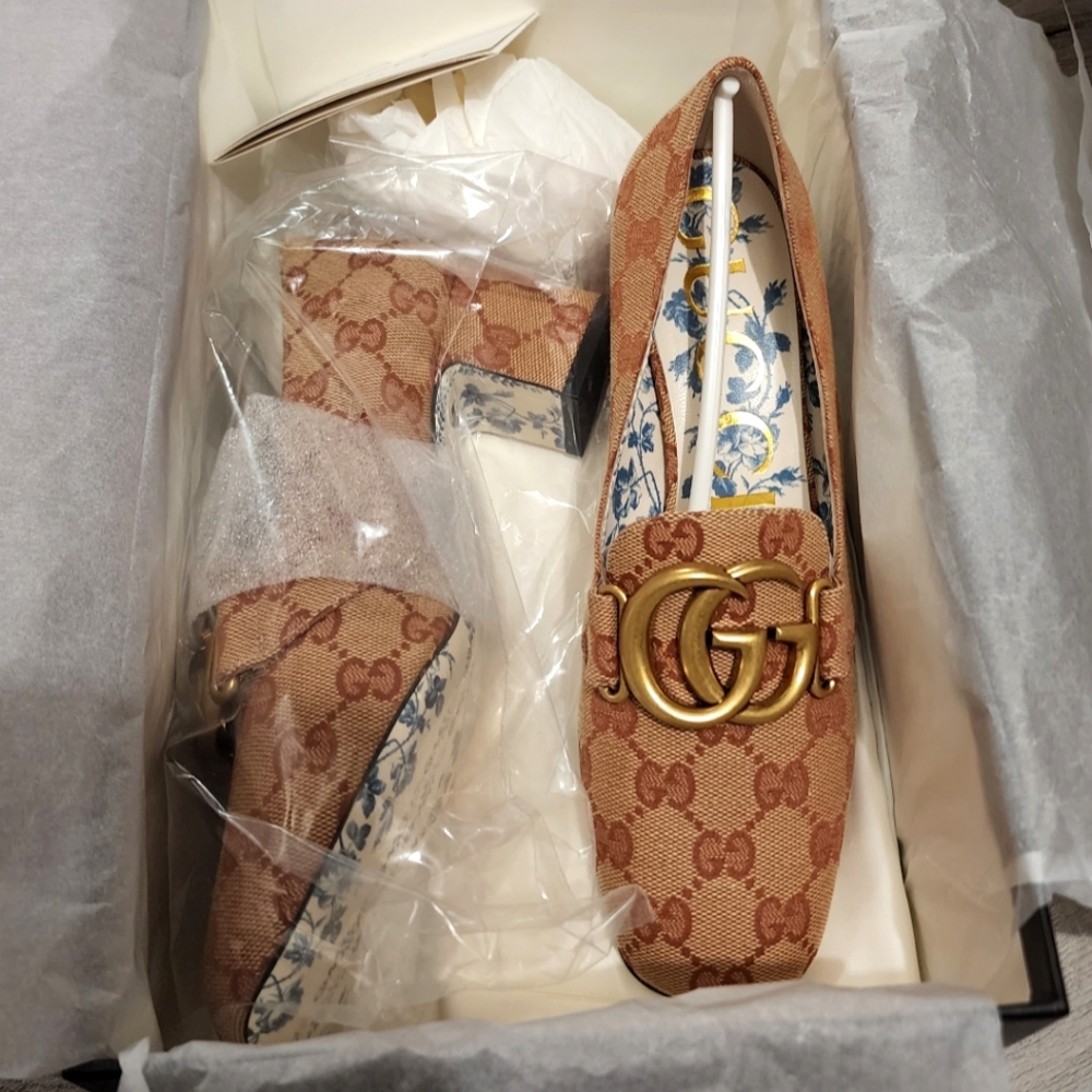 Authentic New Gucci Pumps 36.5 Runs big